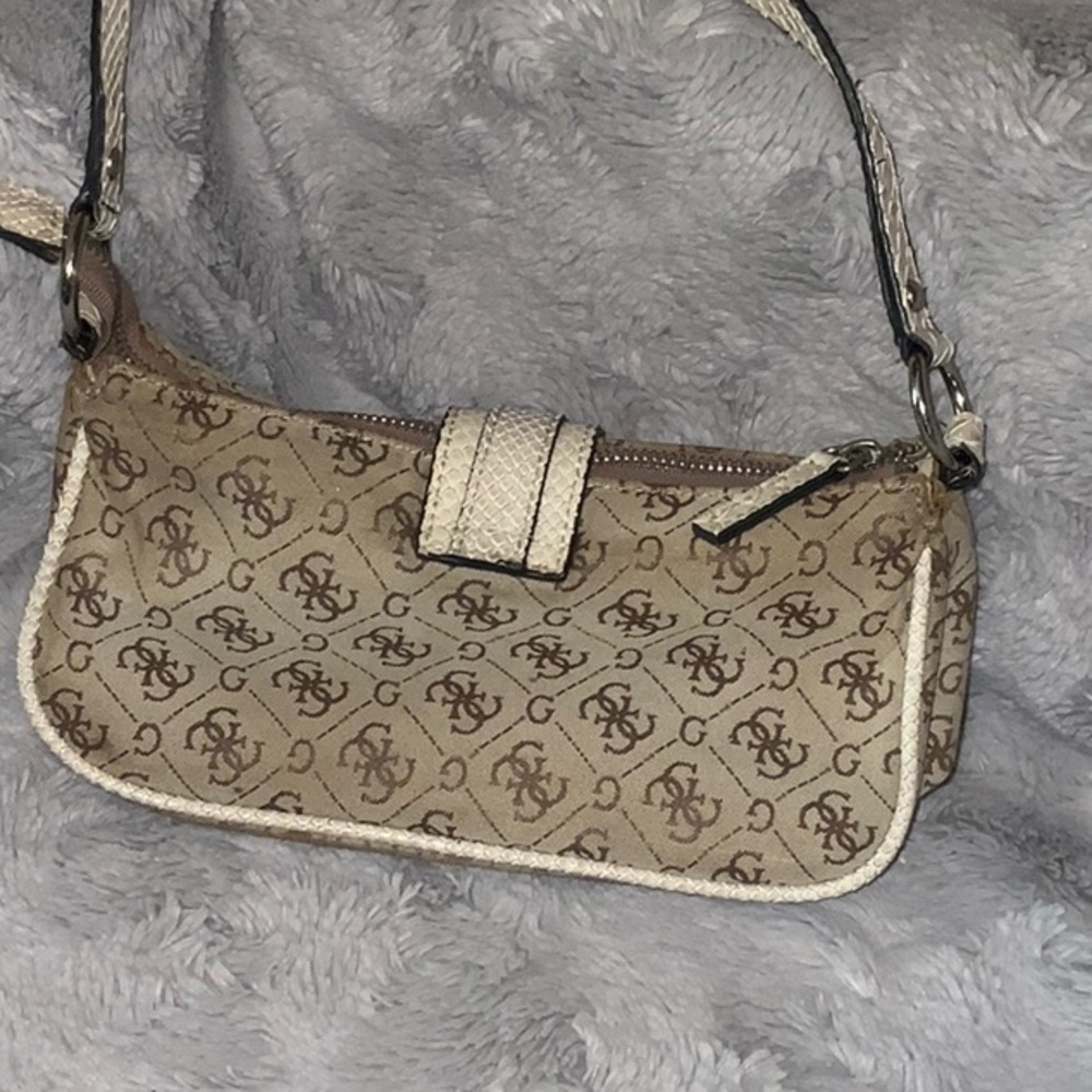 Guess vantage Shoulder bag - Picture 2 of 8
